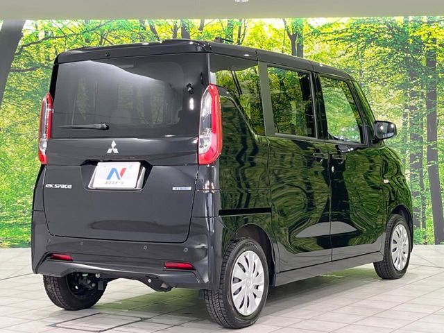 eK SPACE 4WD