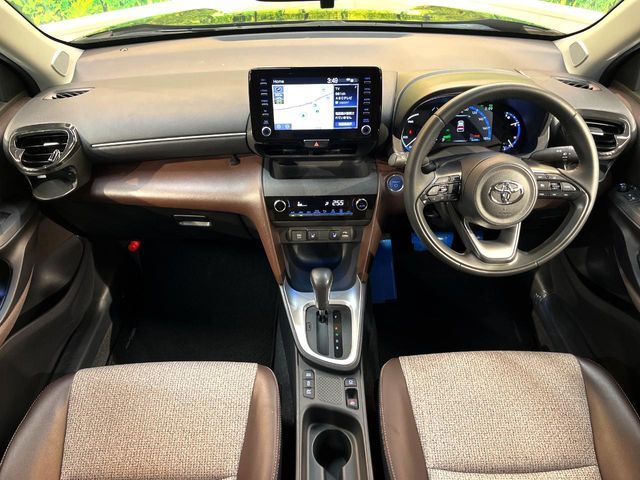 YARIS CROSS HYBRID