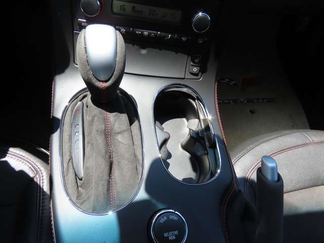CHEVROLET CORVETTE COUPE