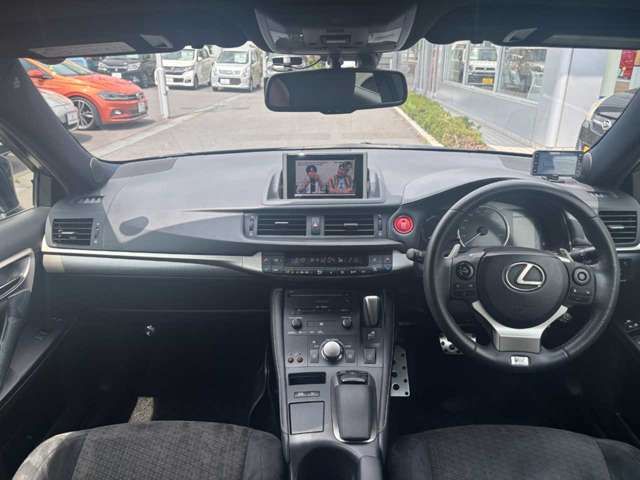 LEXUS CT200h