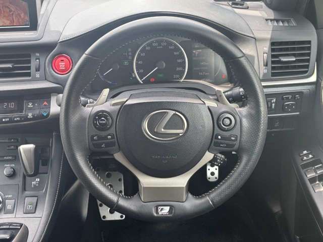 LEXUS CT200h