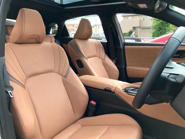CROWN SPORT