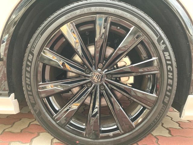 CROWN SPORT