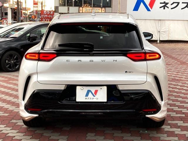 CROWN SPORT