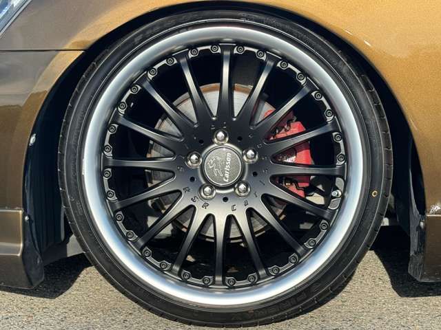 CROWN sedan