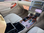 CROWN sedan