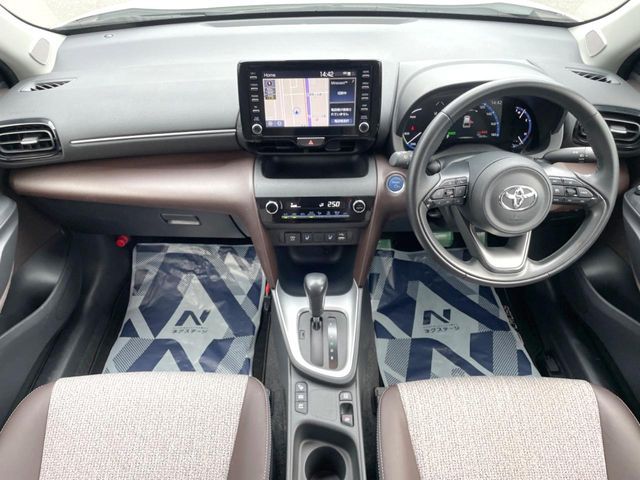YARIS CROSS HYBRID