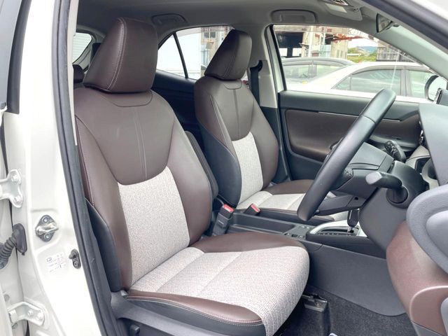 YARIS CROSS HYBRID