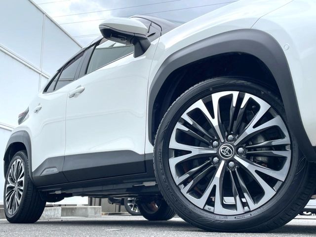 YARIS CROSS HYBRID