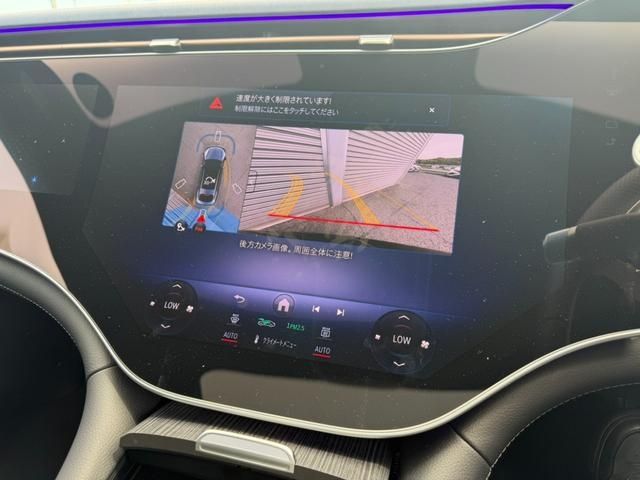 MERCEDES BENZ EQS