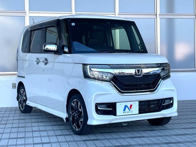 N BOX CUSTOM 4WD