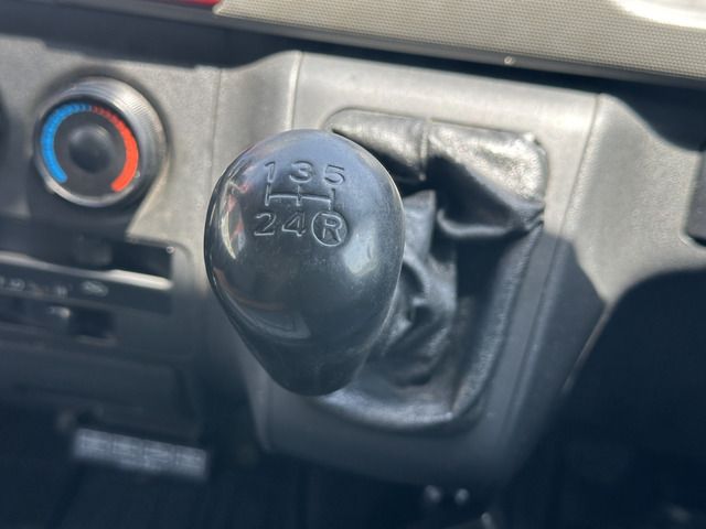 HIACE van 2WD