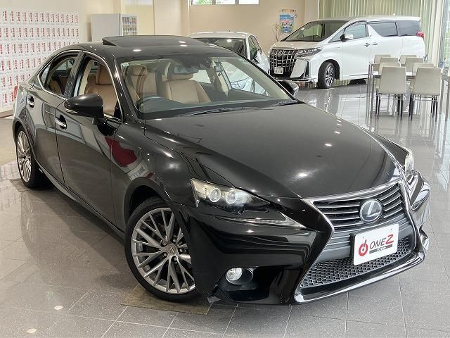 LEXUS IS300h