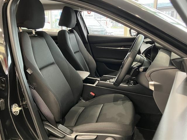 MAZDA3 SEDAN