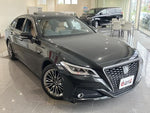 CROWN sedan hybrid