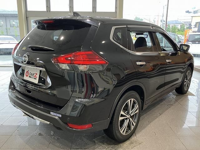 X-TRAIL 2WD