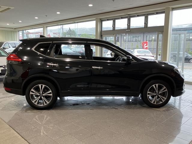 X-TRAIL 2WD