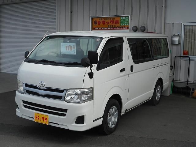 HIACE van 4WD