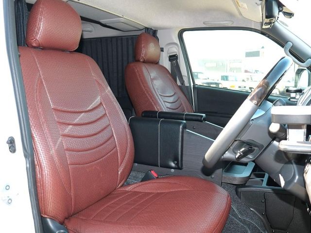 HIACE van 4WD