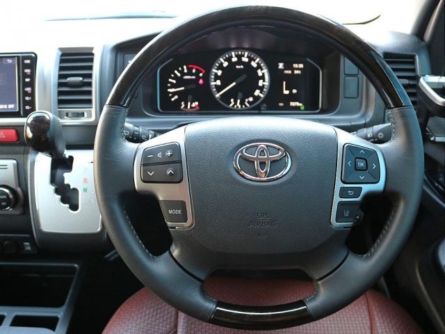 HIACE van 4WD