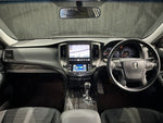 CROWN sedan hybrid