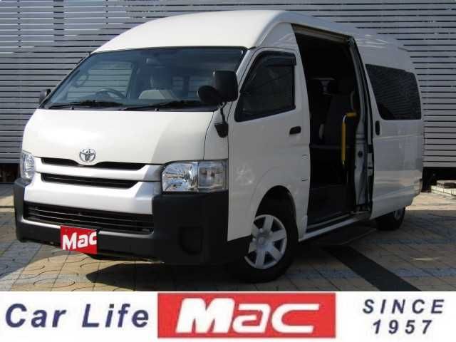 HIACE COMMUTER