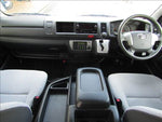 HIACE COMMUTER