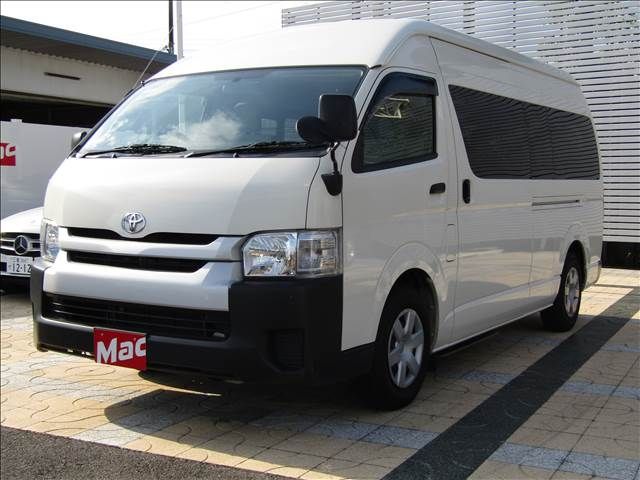 HIACE COMMUTER