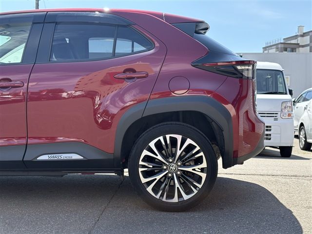 YARIS CROSS HYBRID