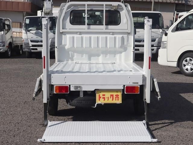 CARRY truck