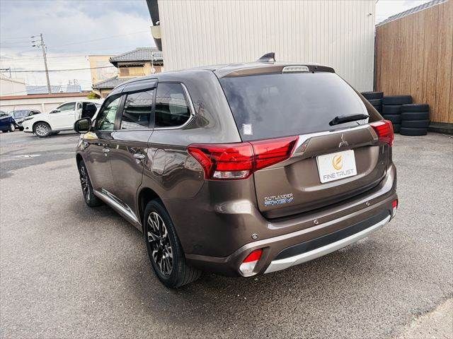 OUTLANDER PHEV