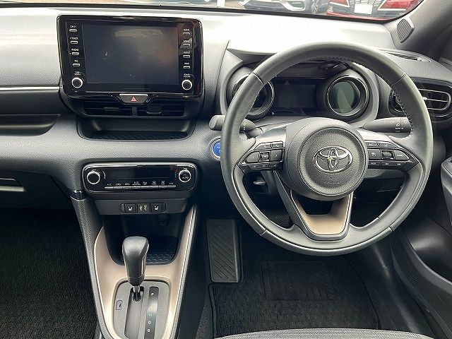 YARIS HYBRID
