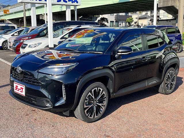 YARIS CROSS HYBRID