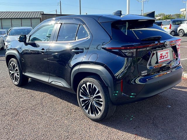 YARIS CROSS HYBRID