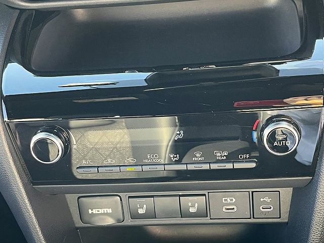 YARIS CROSS HYBRID