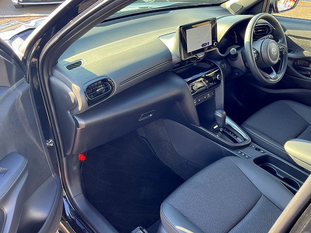 YARIS CROSS HYBRID