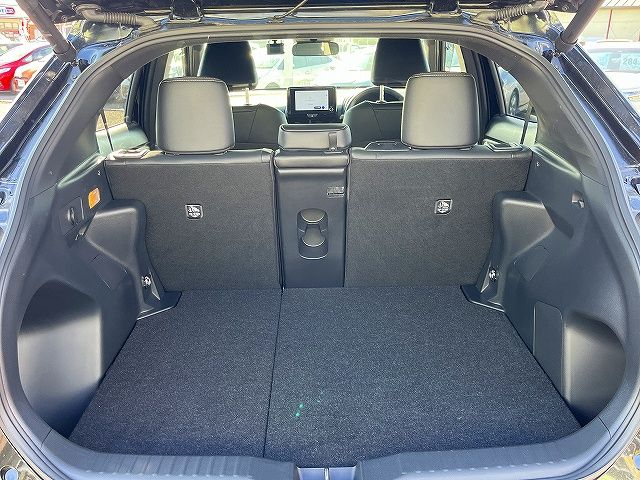 YARIS CROSS HYBRID