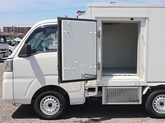 PIXIS truck