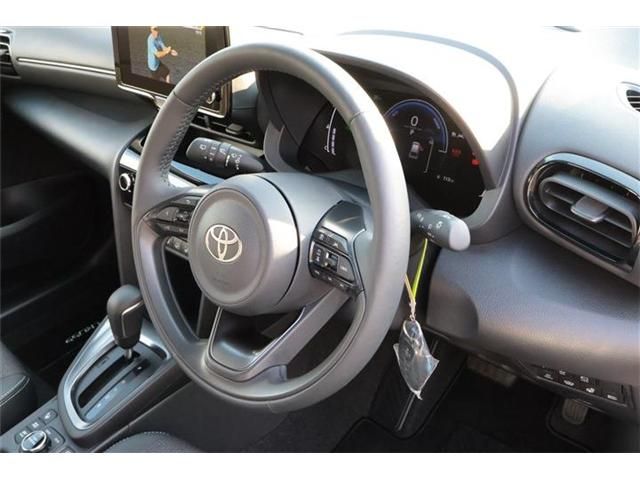 YARIS CROSS HYBRID