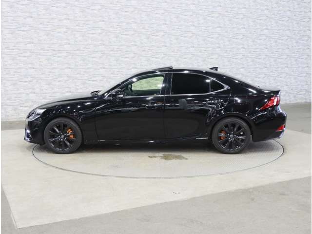 LEXUS IS300h