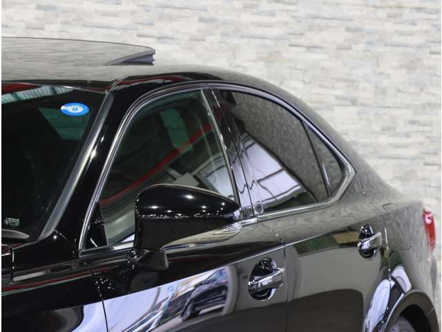 LEXUS IS300h