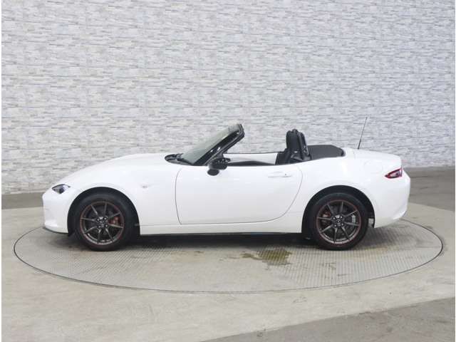 ROADSTER