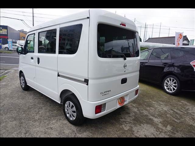 CLIPPER van