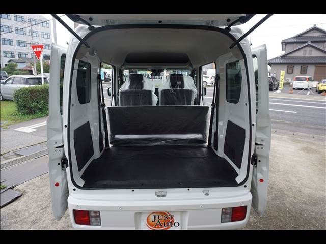 CLIPPER van