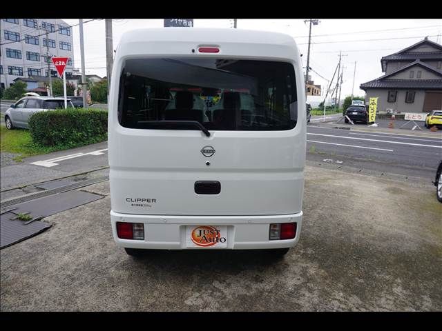 CLIPPER van