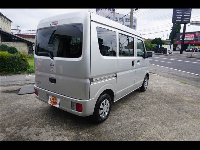 CLIPPER van