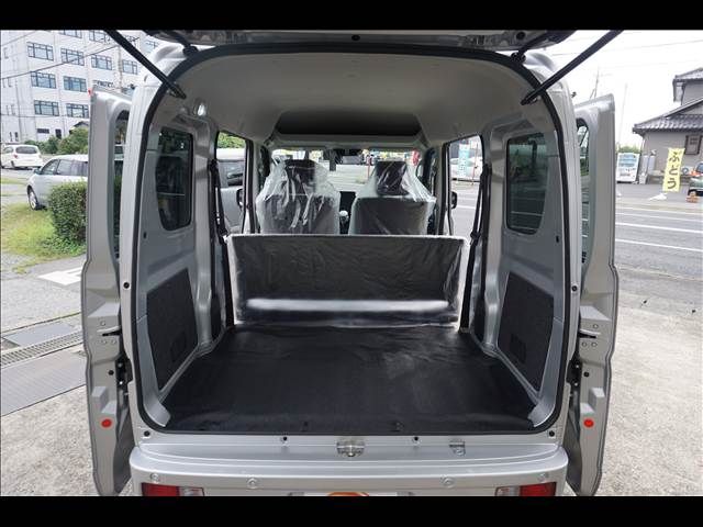 CLIPPER van