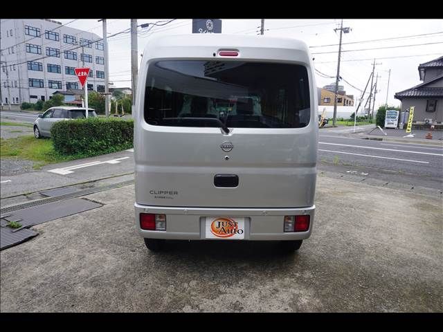 CLIPPER van