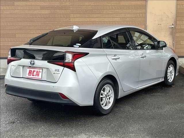 PRIUS 4WD