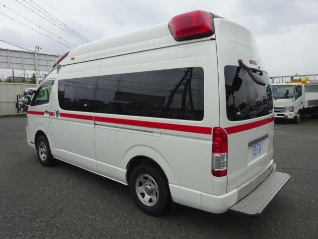 ハイエース